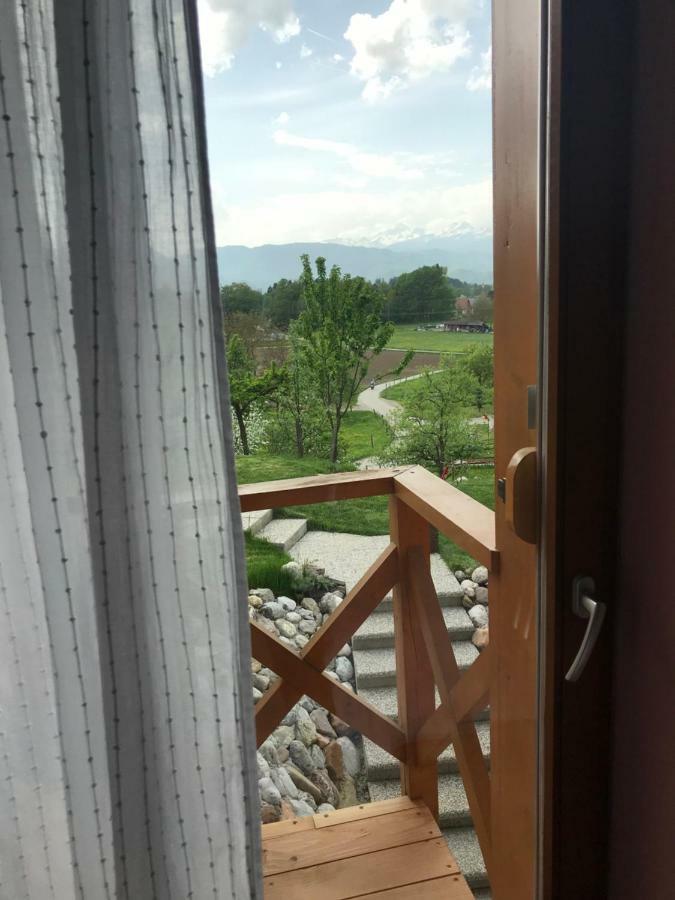 Apartma Rosa Spodnji Otok Exterior photo